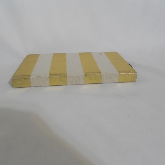 Gold and Beige Kate Spade Agenda - Picture 4 of 11